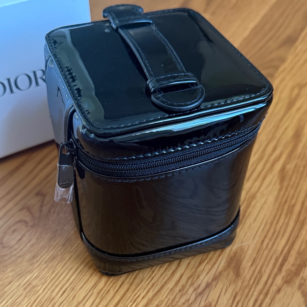 Dior Glossy Patent Leather Square Cosmetic Case - Black - Picture 3 of 4